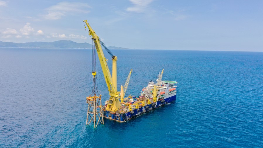 Rigs-to-reef: Rigs decommissioning in Gulf of Thailand